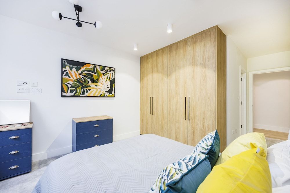 undefined Luxurious Apartments in LONDON, SK 9