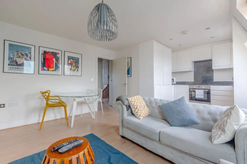 undefined Bright and Spacious 1 Bedroom Flat in Notting Hill 9