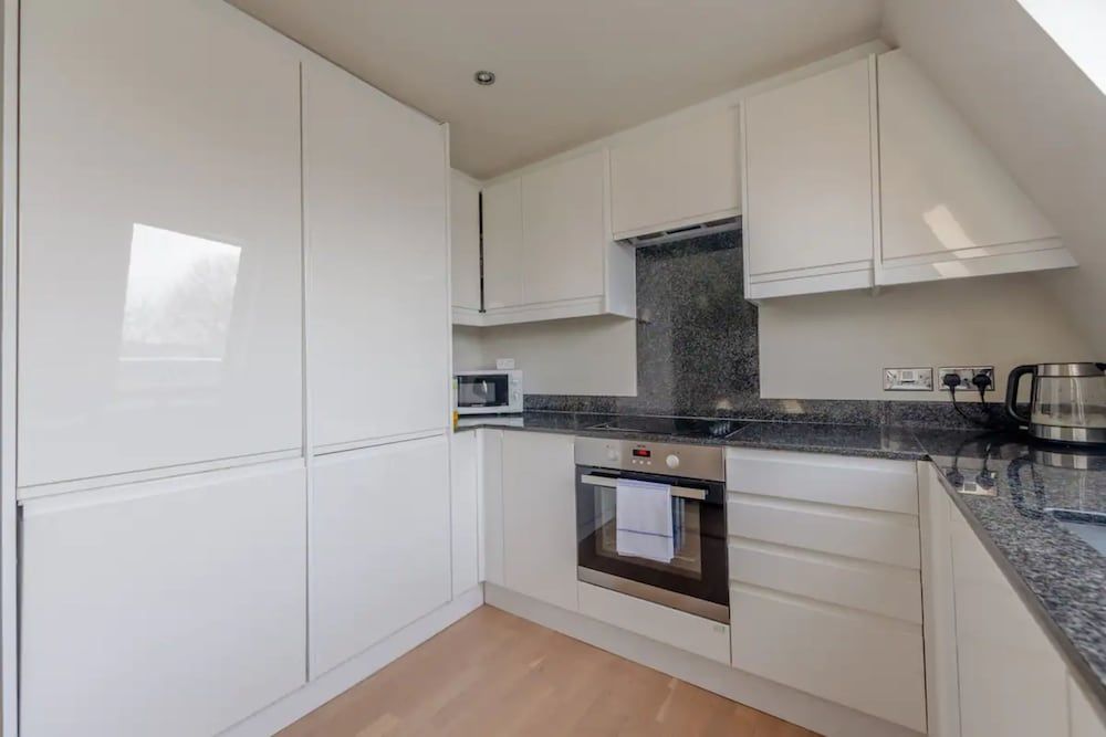 undefined Bright and Spacious 1 Bedroom Flat in Notting Hill 4