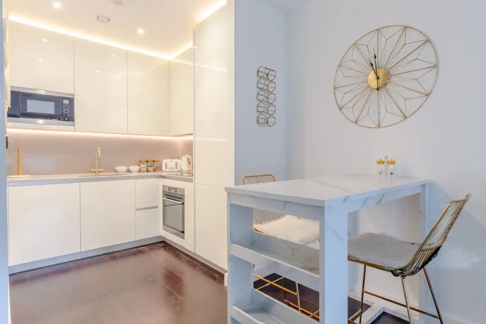 undefined Stylish 1 Bedroom Flat in Nine Elms 7