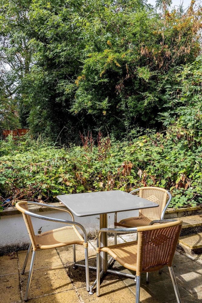 undefined 1-bedroom Apartment With Private Garden 9