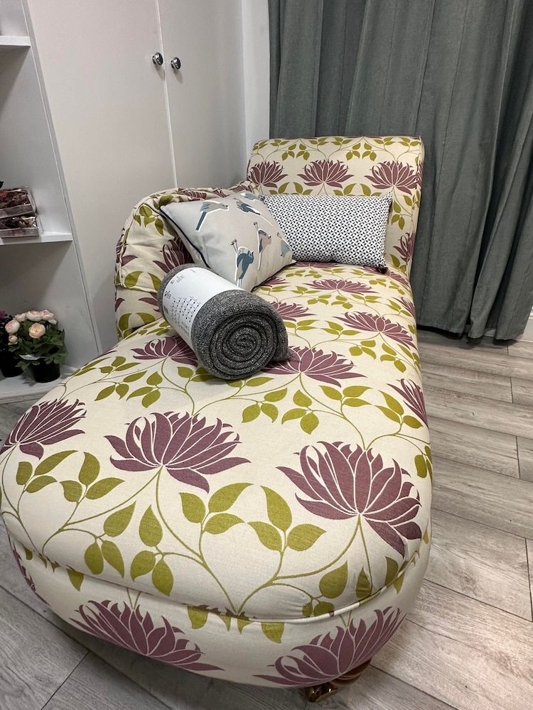 undefined Fabulous Apartment to Acton Town 5