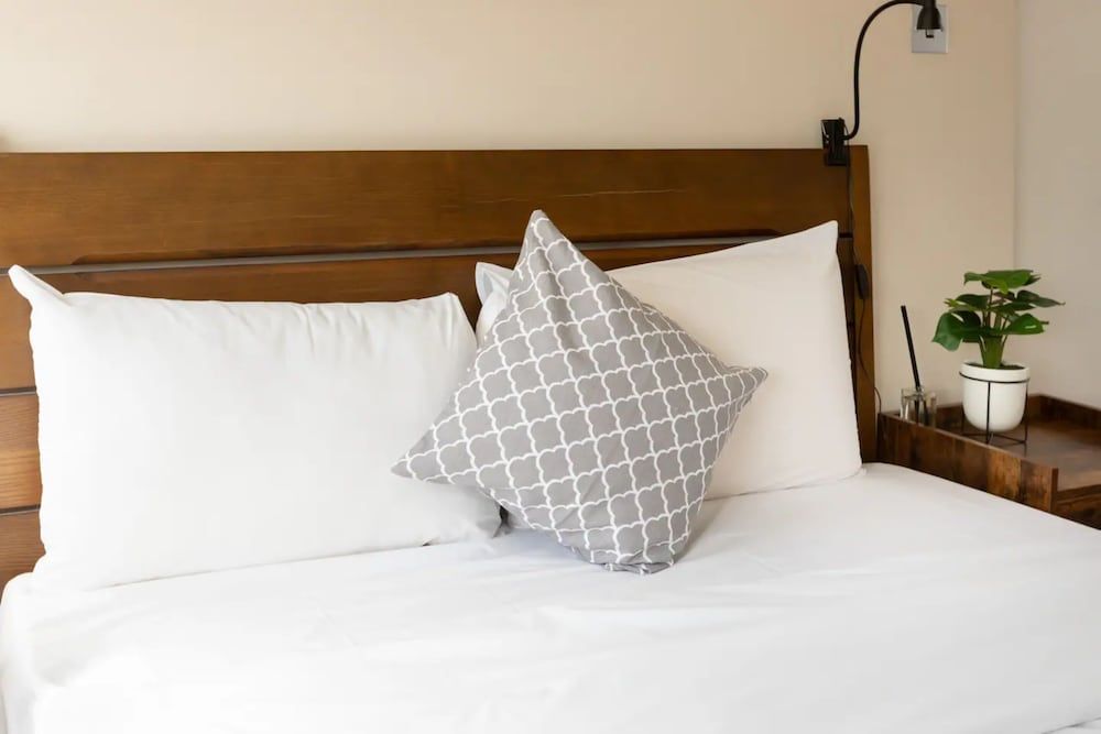 undefined Spacious and Bright 2 Bedroom Flat in Maida Vale 2