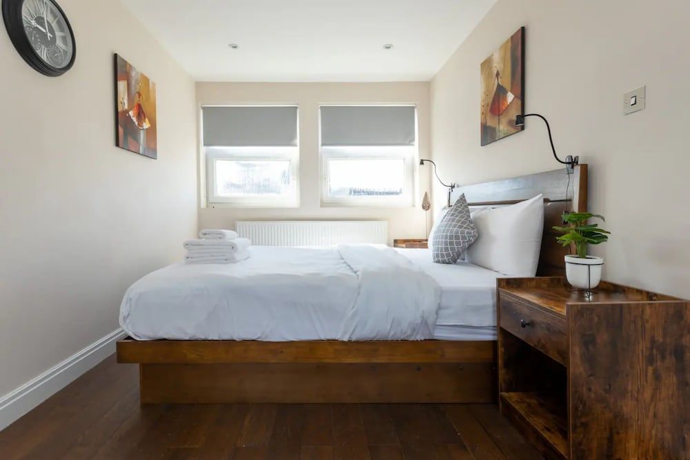 undefined Spacious and Bright 2 Bedroom Flat in Maida Vale