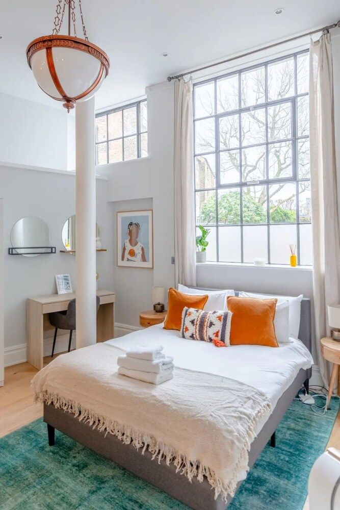 undefined Bright and Stylish 2 Bedroom Flat in Chiswick 6