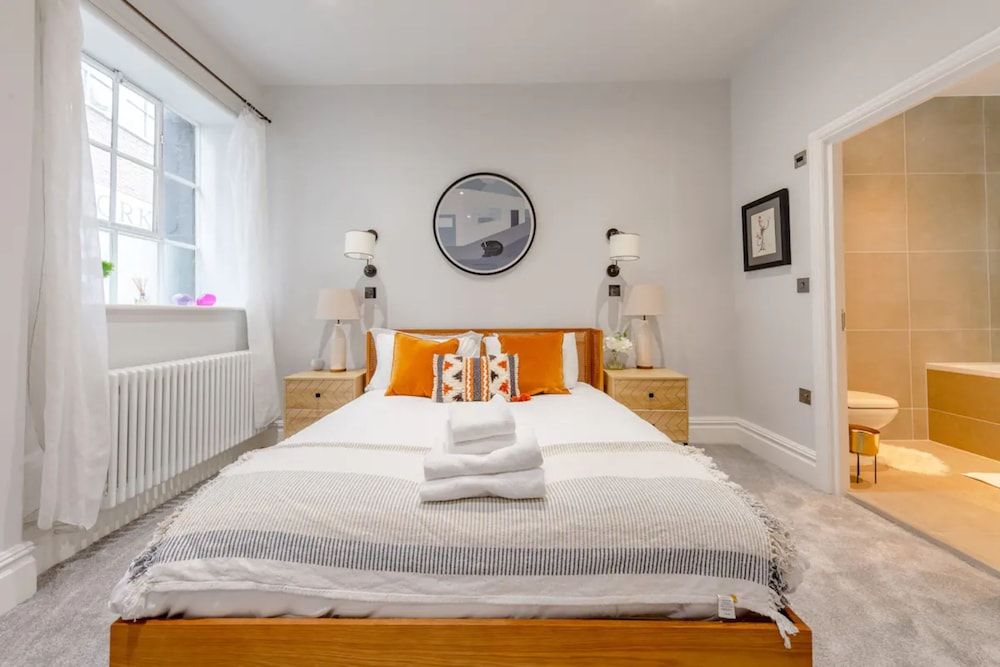undefined Bright and Stylish 2 Bedroom Flat in Chiswick 9