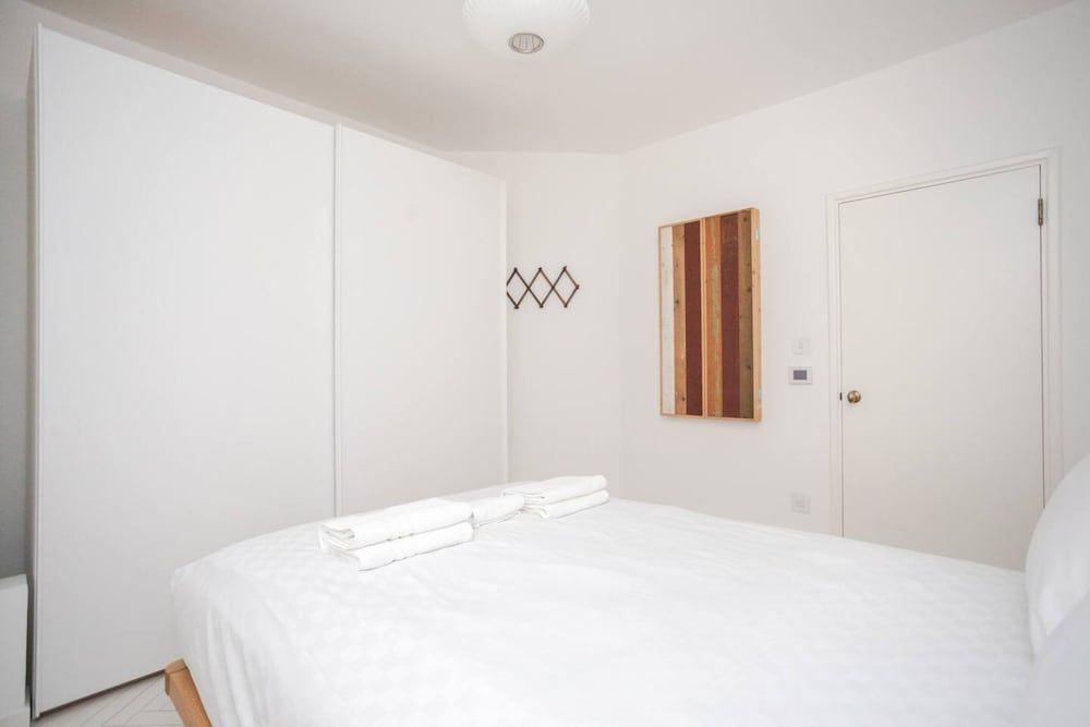 undefined Stylish and Unique 1 Bedroom Flat in Shoreditch 7