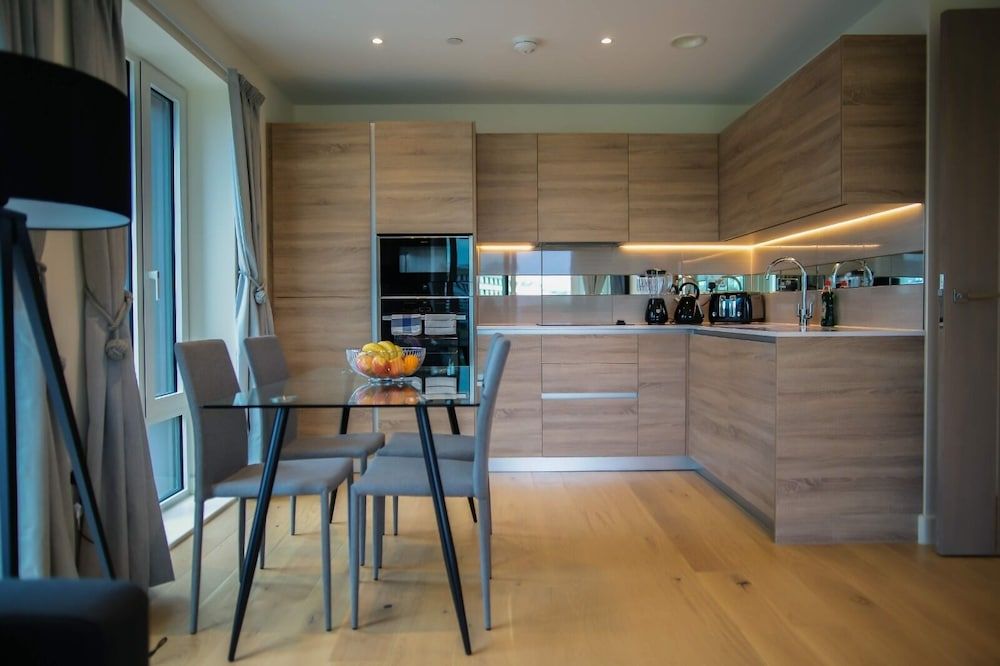 undefined Immaculate 2-bed Apartment in London 4