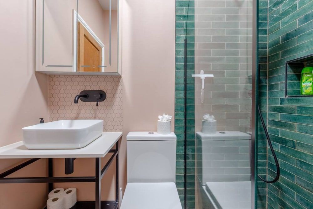 Tranquil 1 Bedroom Flat in Peckham Basic Apartment, 1 King Bed 13