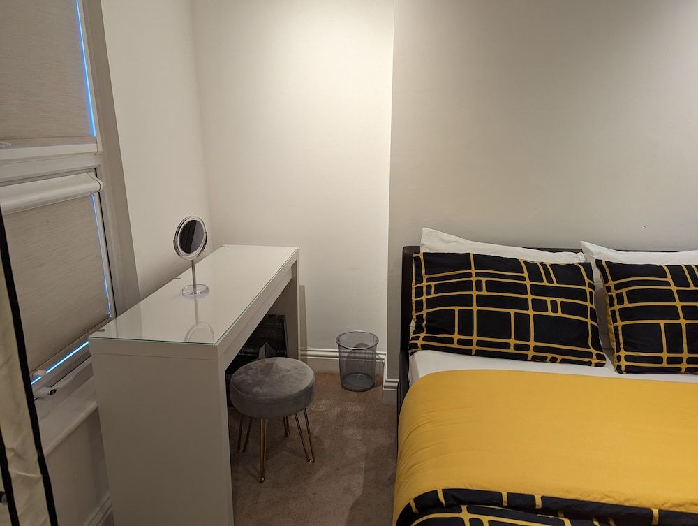 Fully-equipped Flat in the City of London Apartment 12