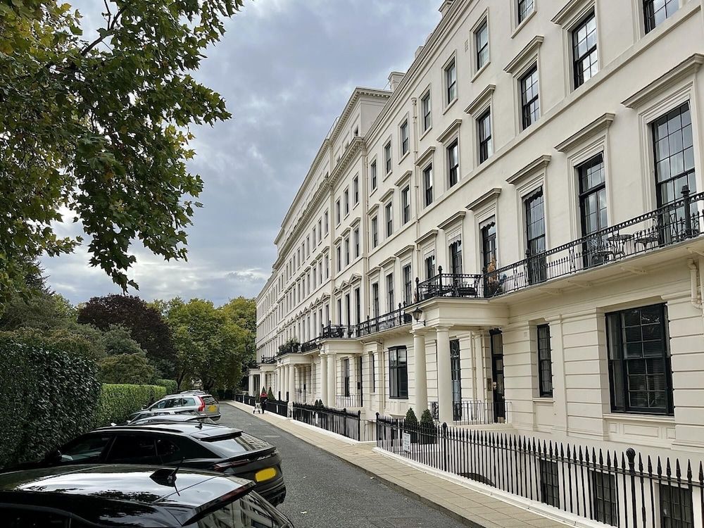 undefined Hyde Park Gardens - 2 Bedroom Apartment 2