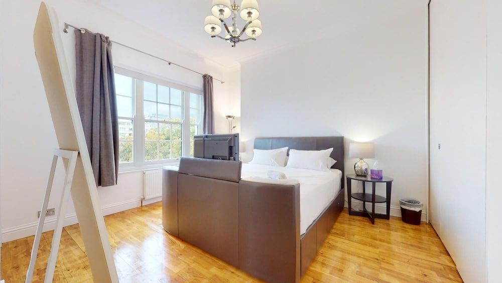 undefined Hyde Park Gardens - 2 Bedroom Apartment 7