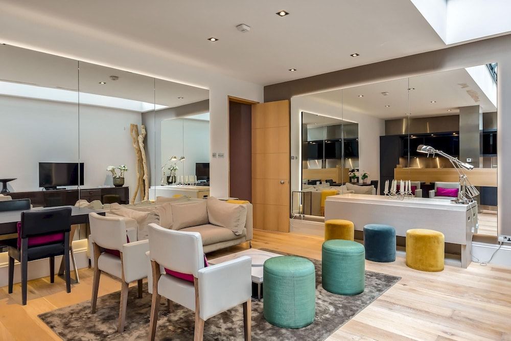 undefined Newly Refurbished 2-bed Apartment in Knightsbridge
