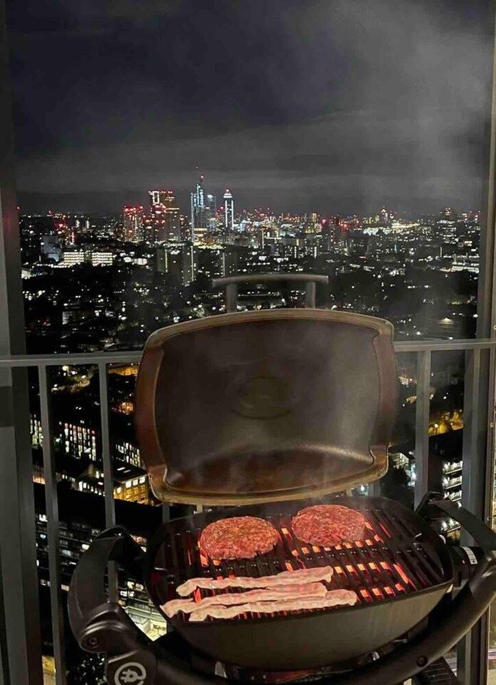 undefined Charming 2-bed Apartment in London 8