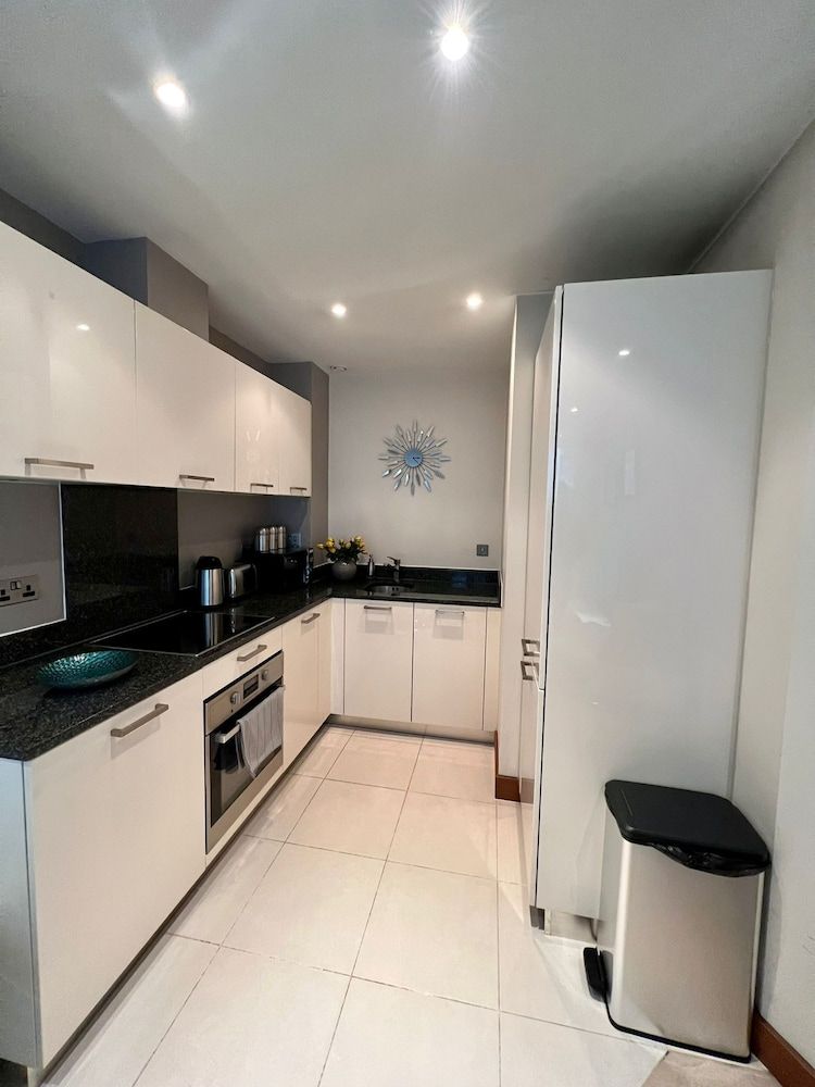 undefined Londwell - Luxury Chelsea Apartment With Balcony 7