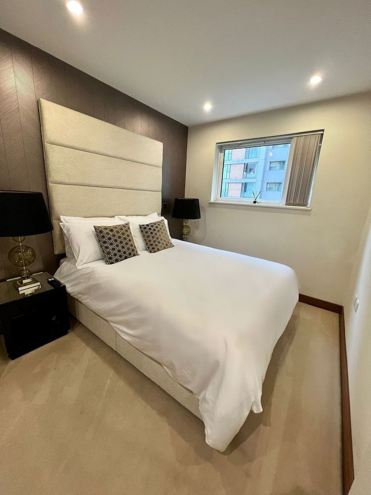 undefined Londwell - Luxury Chelsea Apartment With Balcony 2