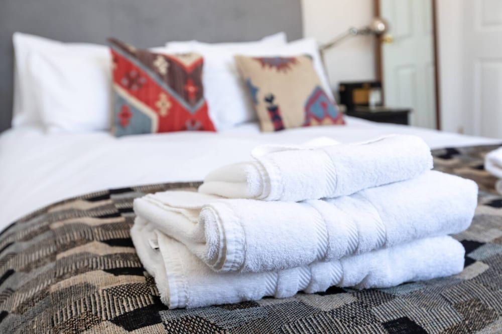 undefined Light and Spacious 1 Bedroom Maisonette - Brockley 6