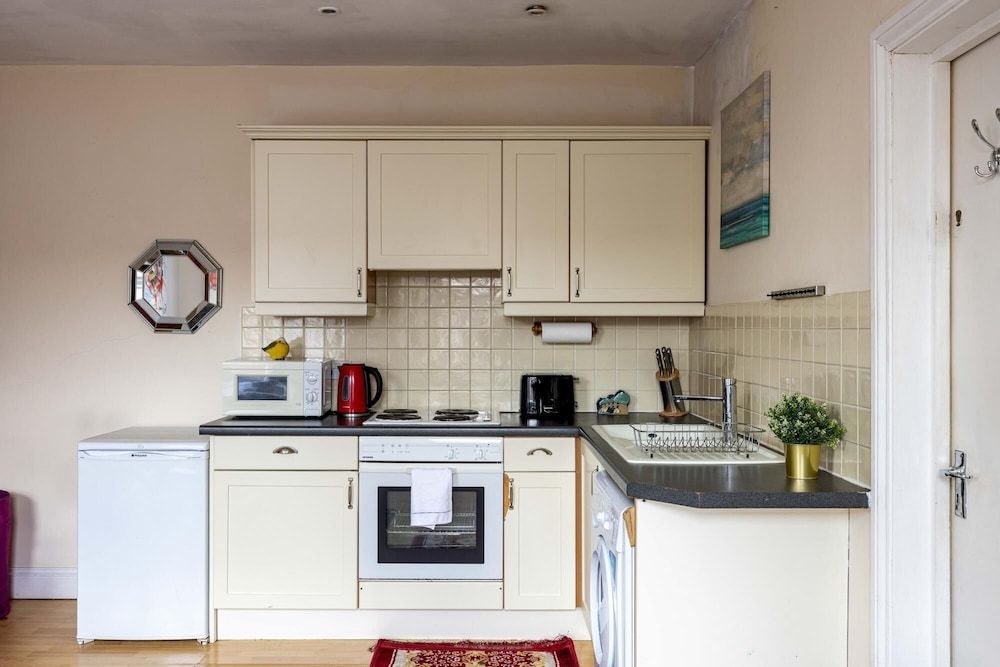 undefined Charleville Road Studio Apartment 4