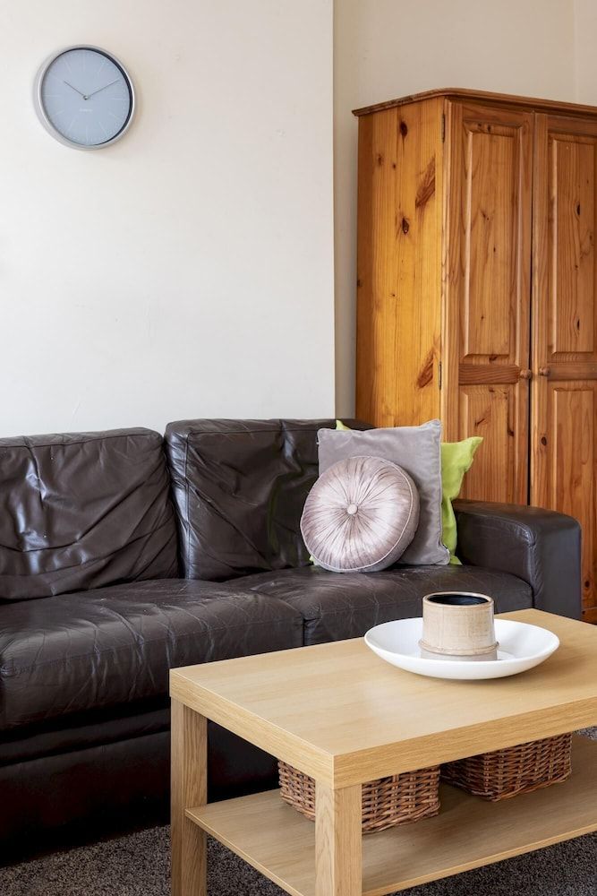 undefined Charleville Road Studio Apartment 2