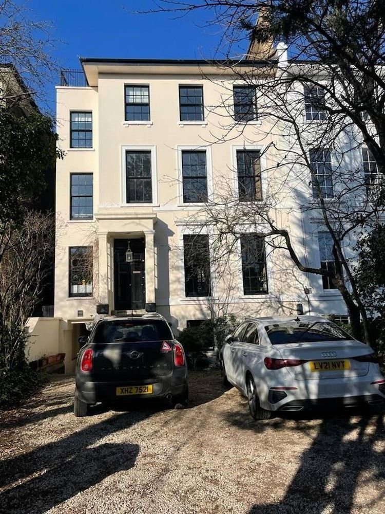 undefined London Duplex Penthouse for 7 People 2