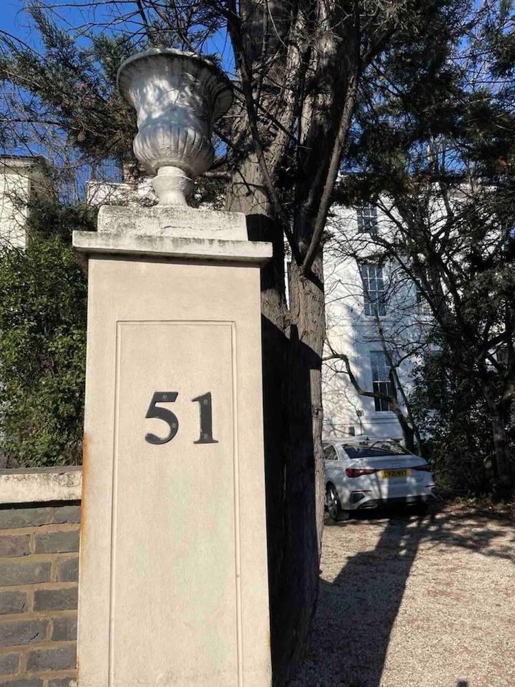 undefined London Duplex Penthouse for 7 People 3