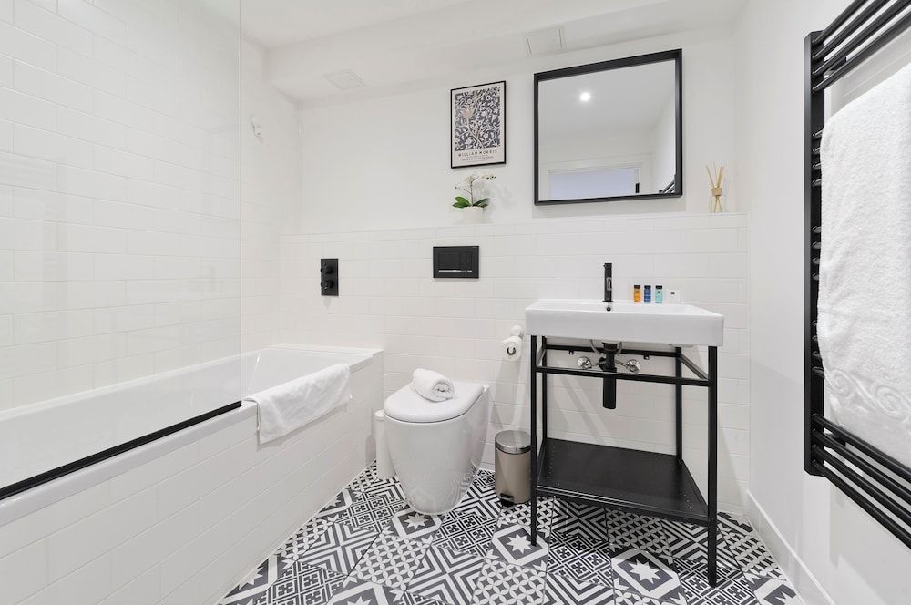 Luxury one Bedroom Greenwich Studio Apartment Near Canary Wharf by Underthedoormat Apartment (1 Bedroom) 8