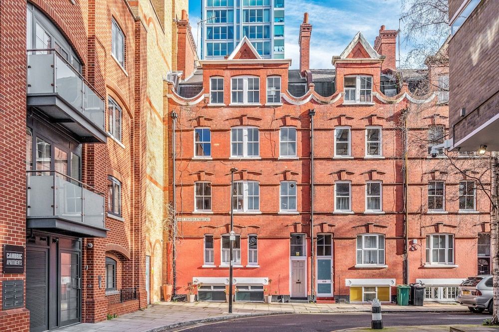 undefined Luxury Central London Apartment With 3 Bedrooms 2