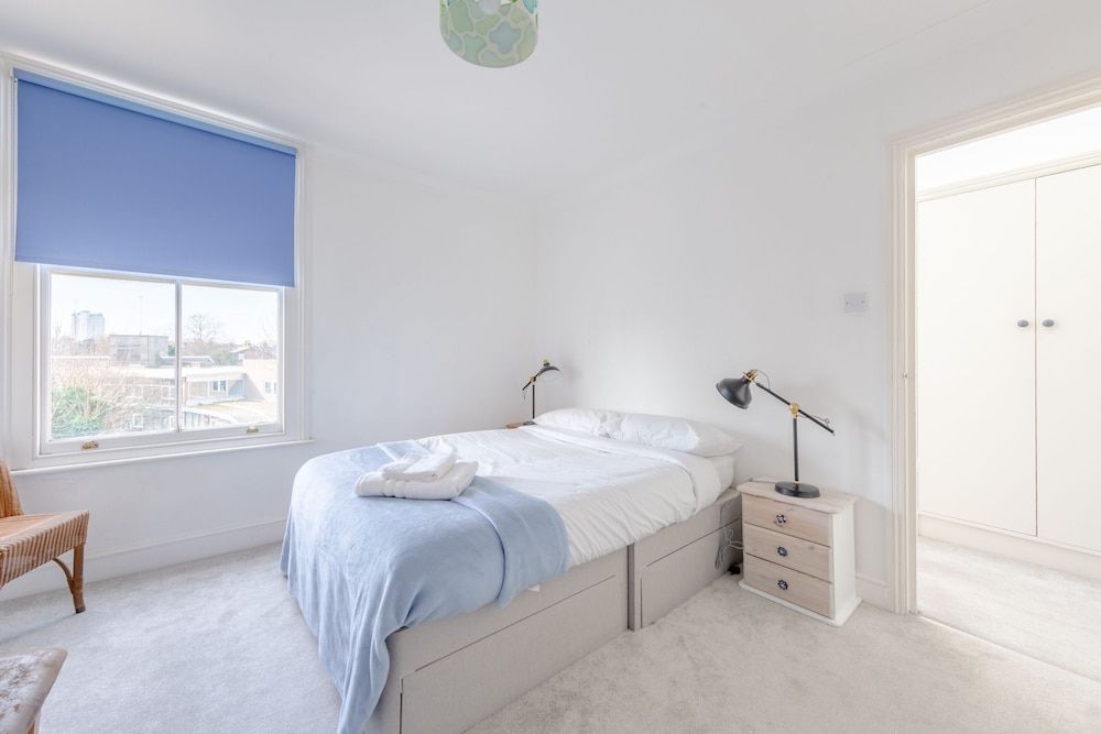 undefined Spacious 3 Bedroom Flat in Brixton 5