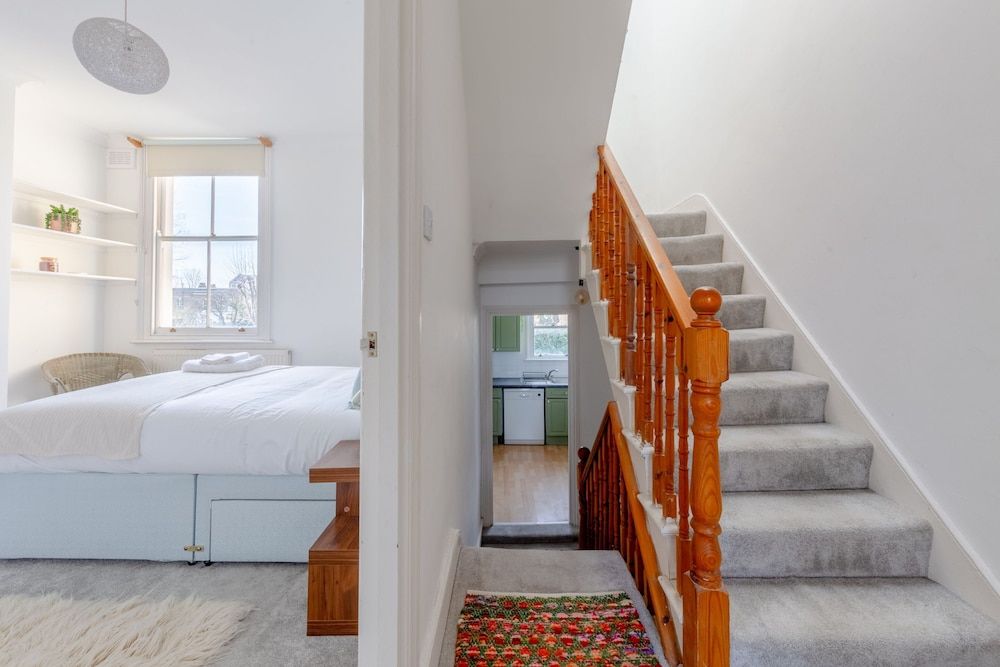 undefined Spacious 3 Bedroom Flat in Brixton 10