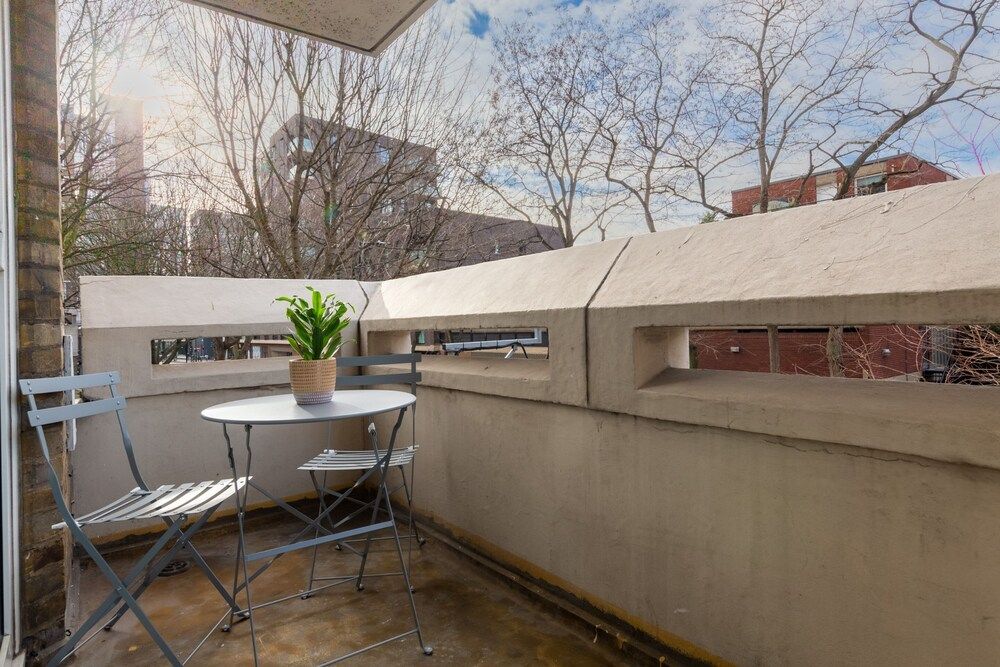 Cosy 1 Bedroom Flat Near Old Street Basic Apartment, 1 Double Bed 23