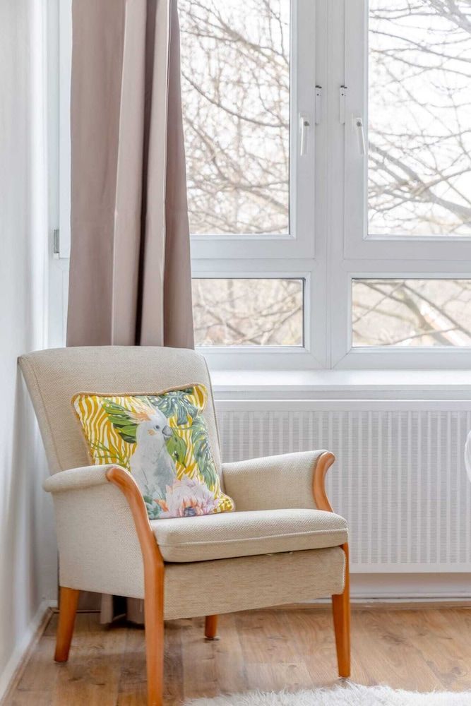 Cosy 1 Bedroom Flat Near Old Street Basic Apartment, 1 Double Bed 18