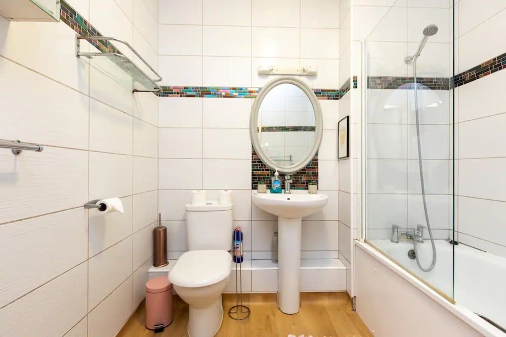 Cosy 1 Bedroom Flat in Shadwell Basic Apartment, 1 King Bed 16