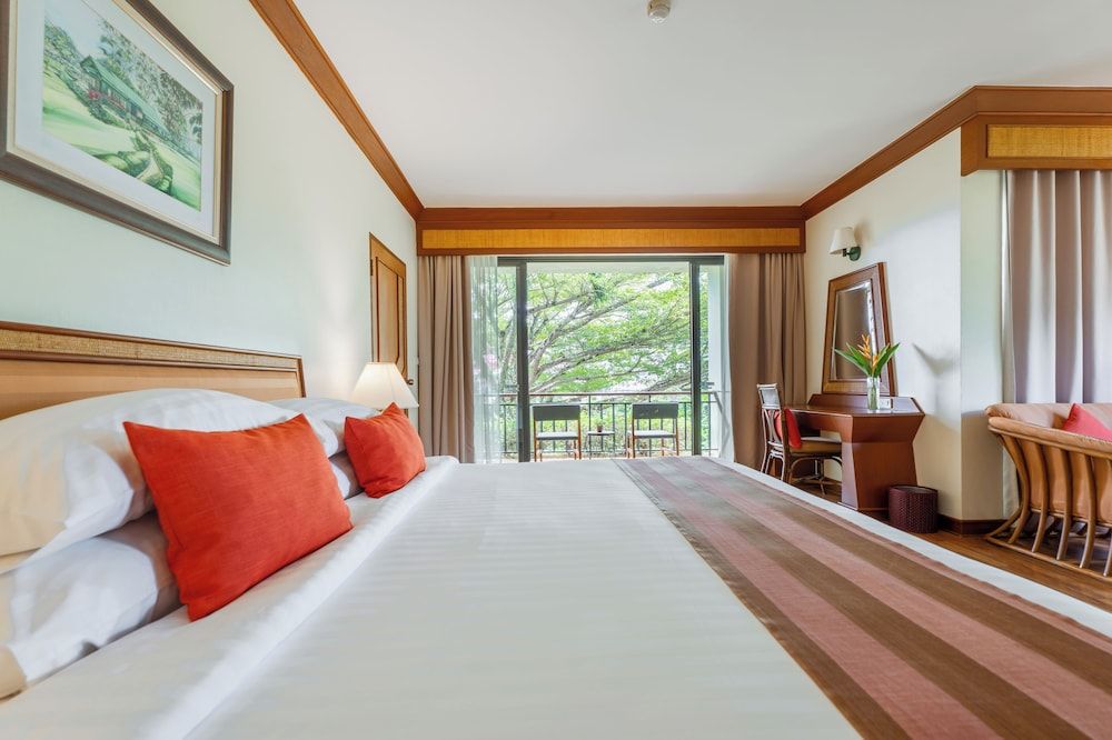 Deluxe King Bed Room