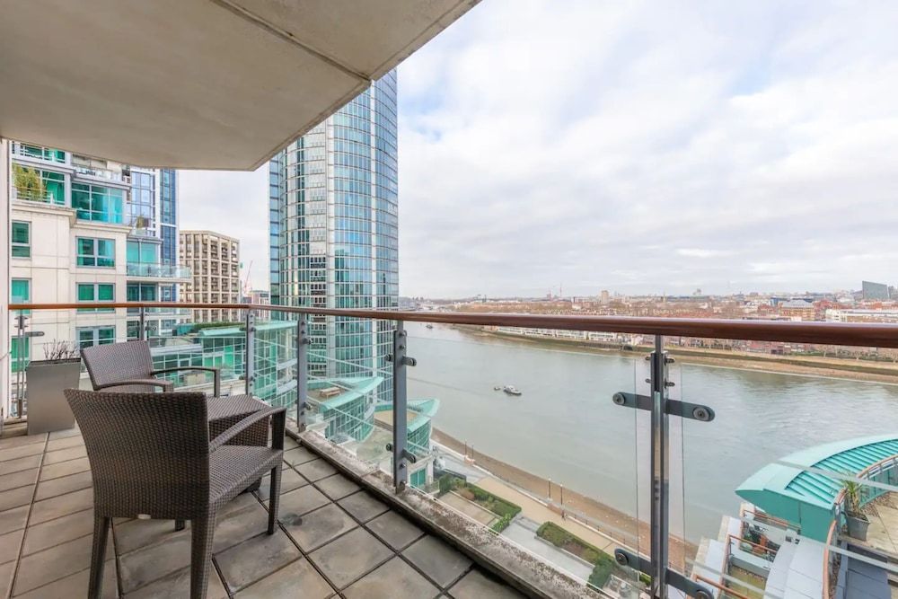 Gorgeous 3 Bedroom Flat in Vauxhall With City Views Basic Apartment, Multiple Beds 29
