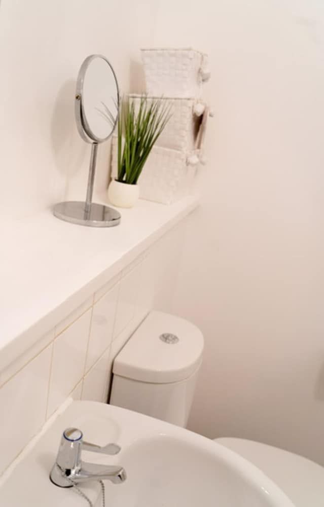 undefined 1 Bed - Sleeps 2 - 7 min Walk to Hackney Station 9