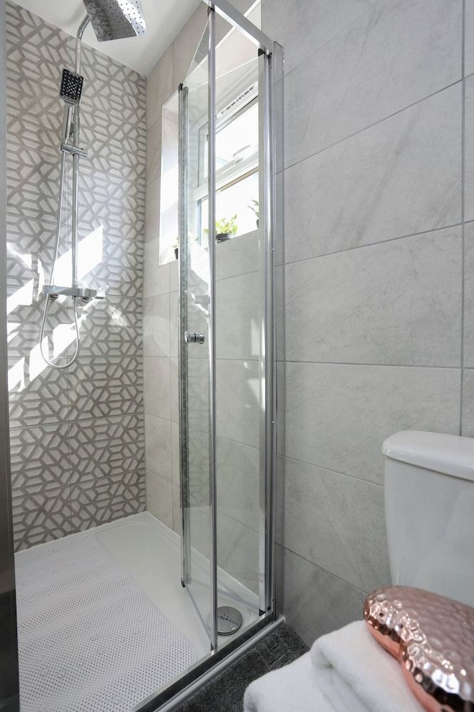 Stanhope Road Apartments Business Apartment 10