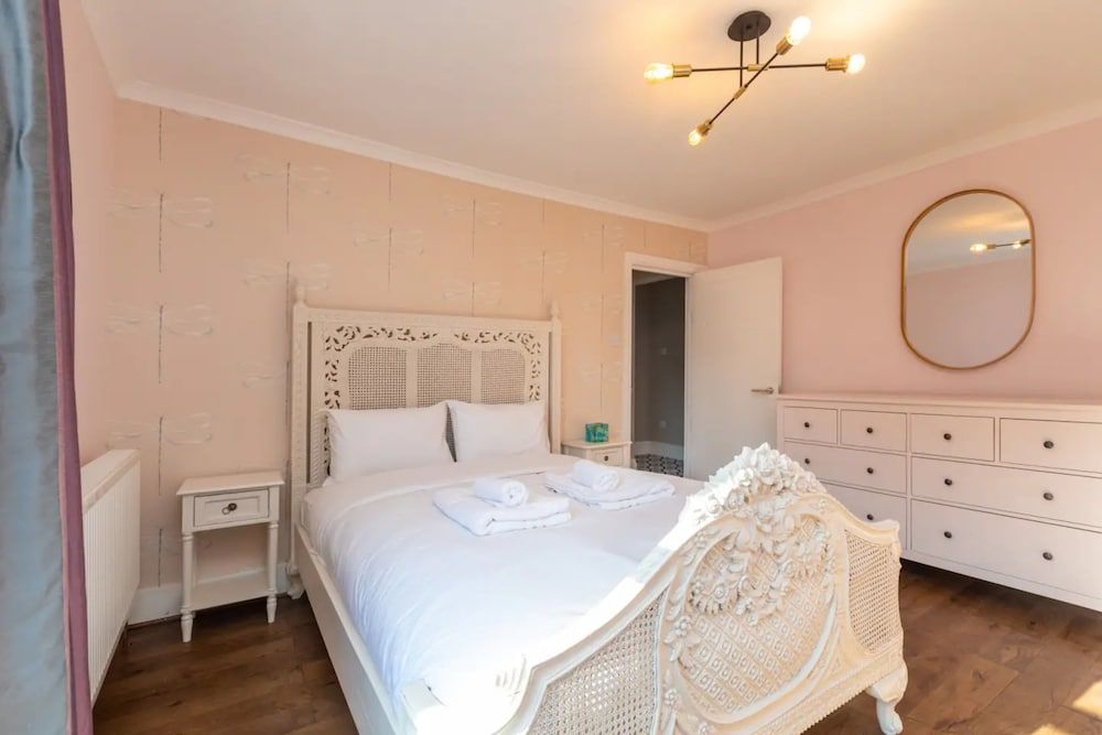 undefined Spacious & Pristine 2BD Flat - Balham 8