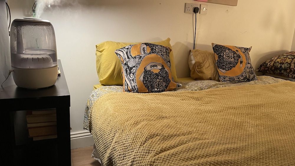 undefined Large 1-bed Studio in London Well Equipped 2