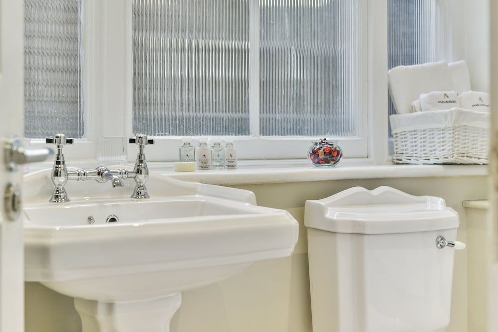 Avari Apartments - Hatton Collection Deluxe Apartment 15