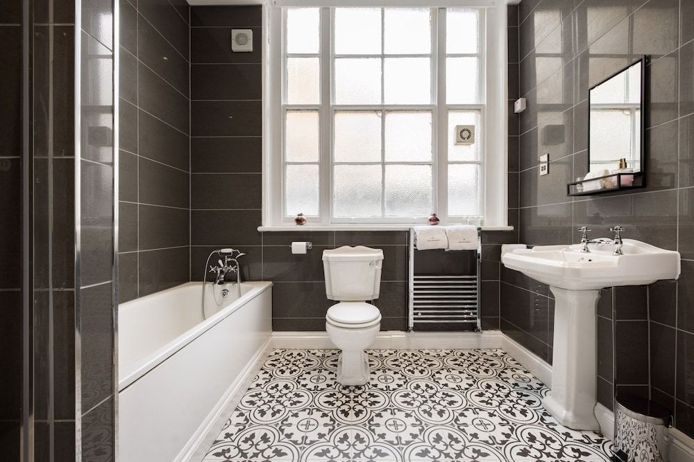 Avari Apartments - Hatton Collection Deluxe Apartment 12