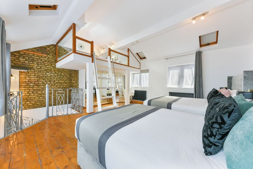 Signature Apartment