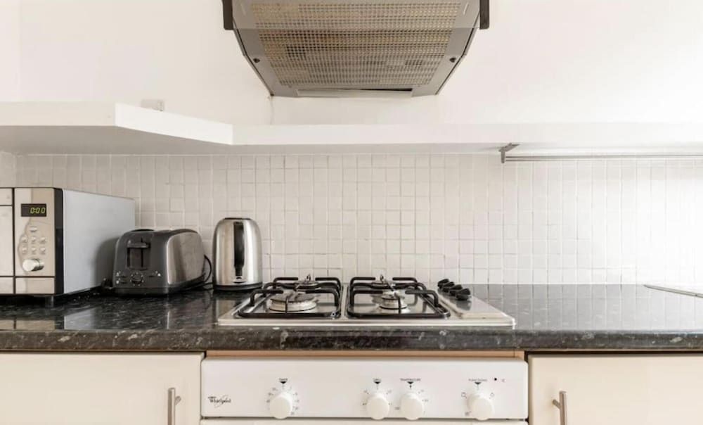 undefined Charming 1-bed Apartment in London 9