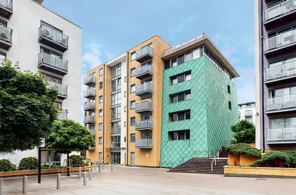 undefined Central London 2-bed Apartment 2