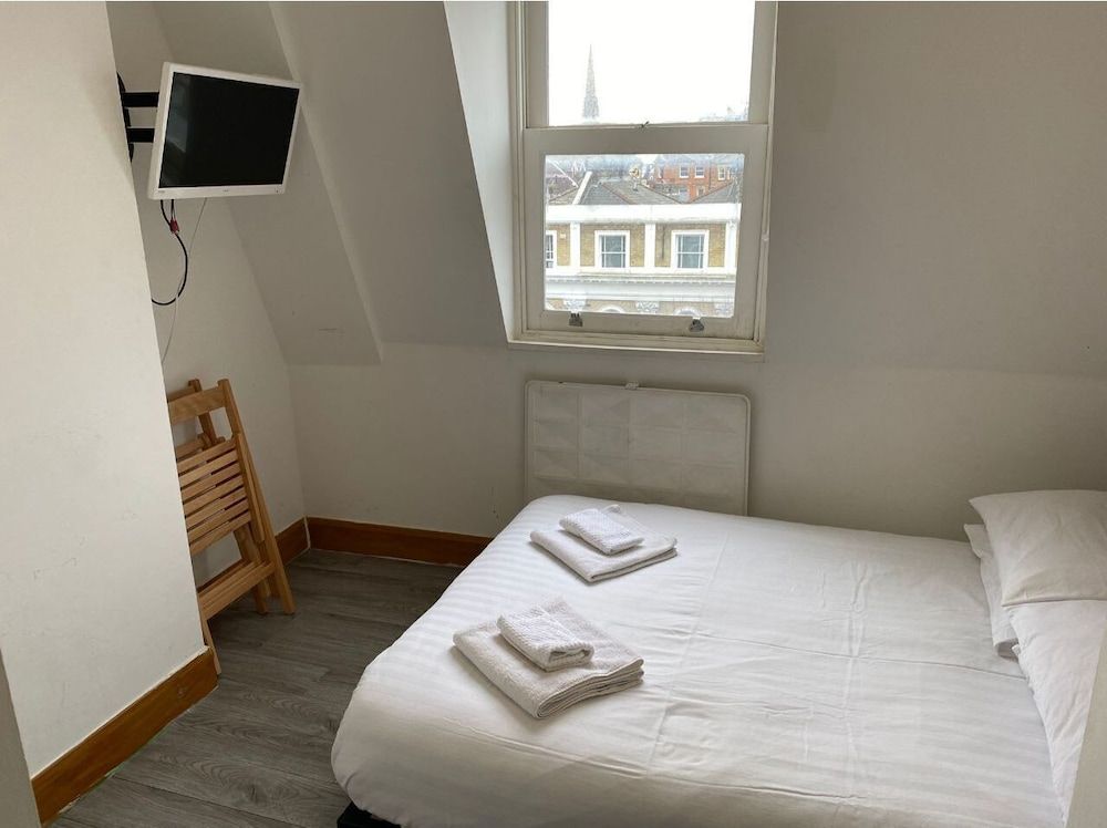 undefined 80 Inverness Terrace 10