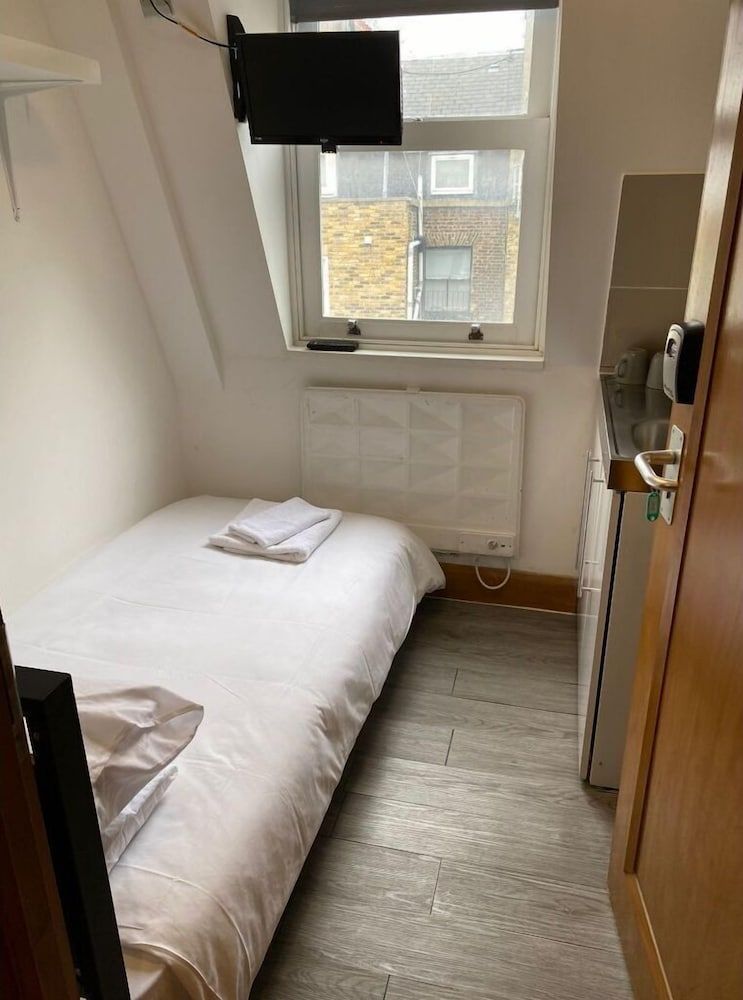 undefined 80 Inverness Terrace 9