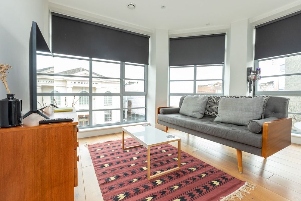 undefined Central and Bright 1 Bedroom Flat - Peckham 2