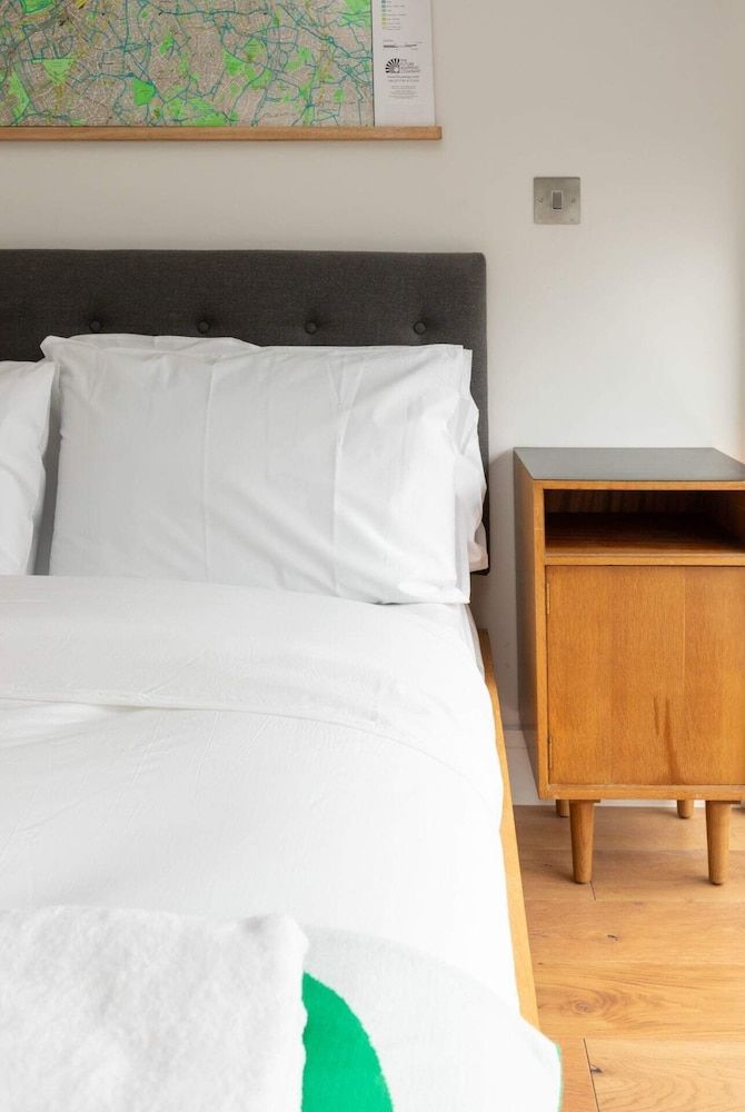 undefined Central and Bright 1 Bedroom Flat - Peckham 4