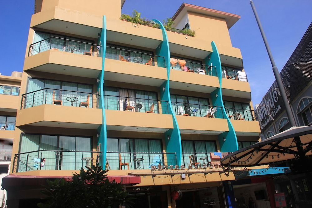 undefined Must Sea Hotel Kata 2