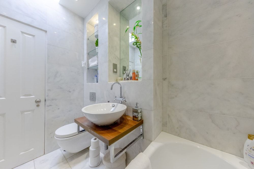 Airy & Modern 1BD Flat in Maida Vale Basic Apartment, 1 King Bed 13