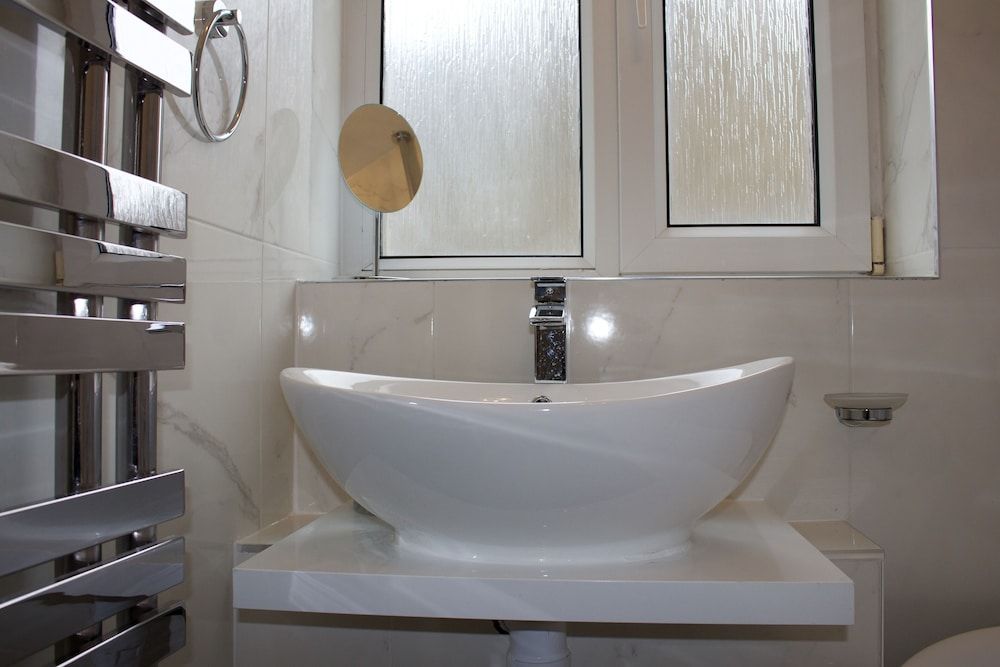 Umbrella Properties Woolwich London Business Apartment 9